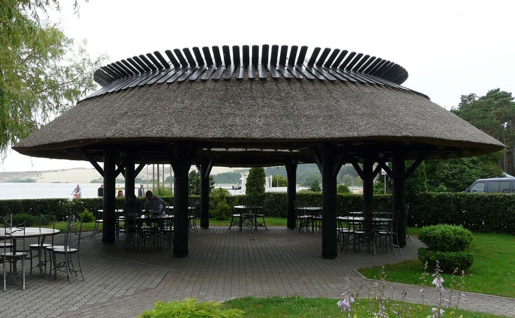 Restoranas „Ešerinė“ Nidoje, lauko paviljonas, archit. Vaidotas Guogis, 1977 m., M. Drėmaitės nuotrauka, 2012 m.